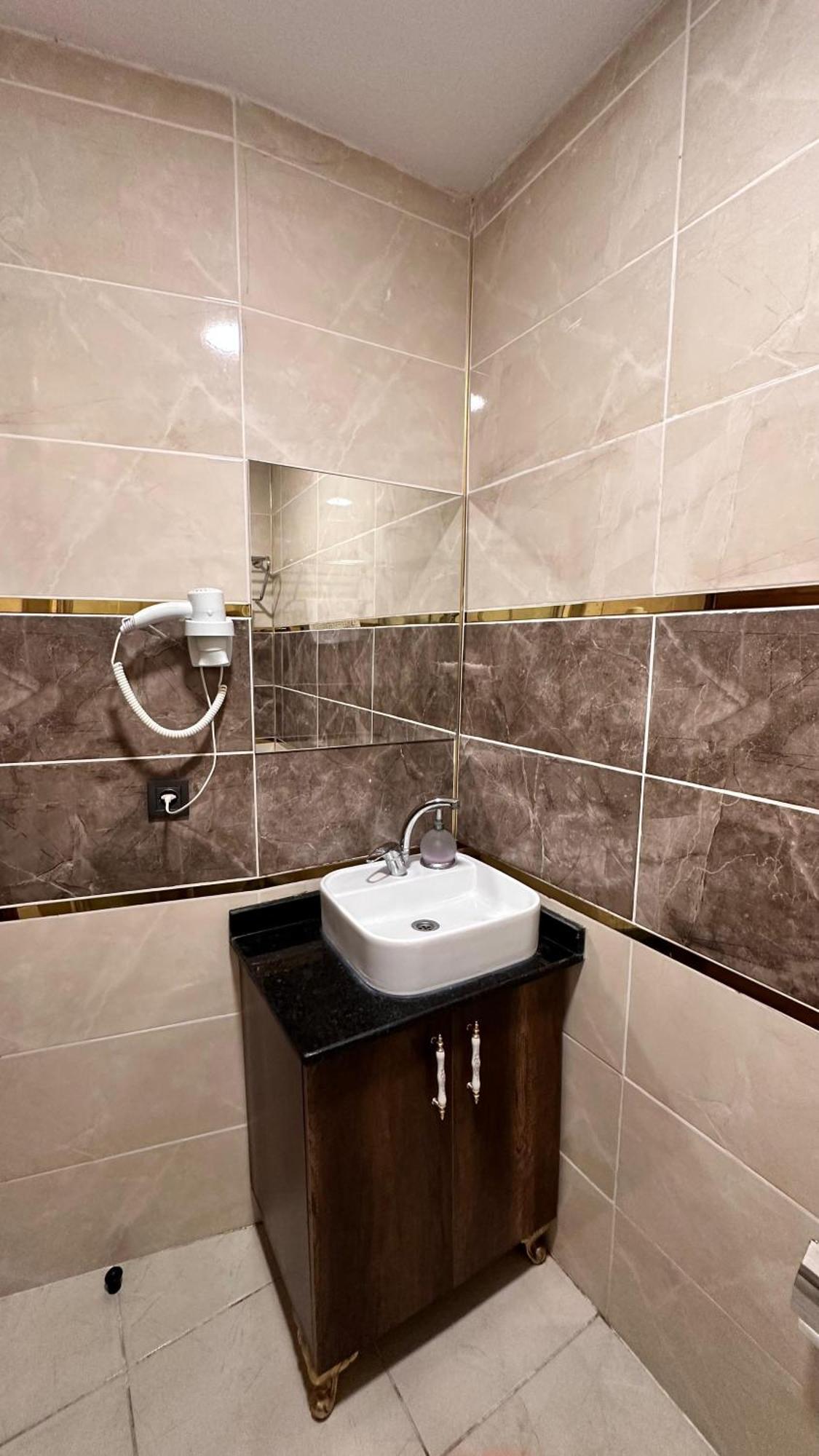 La Vien Hotel Old City Istanbul Bagian luar foto